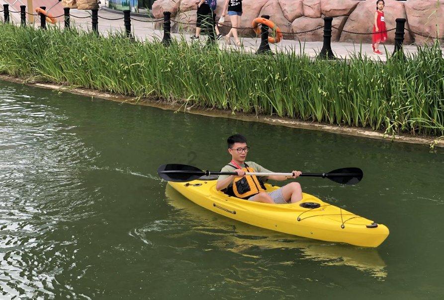 明媚如春，她的美丽你无法抗拒